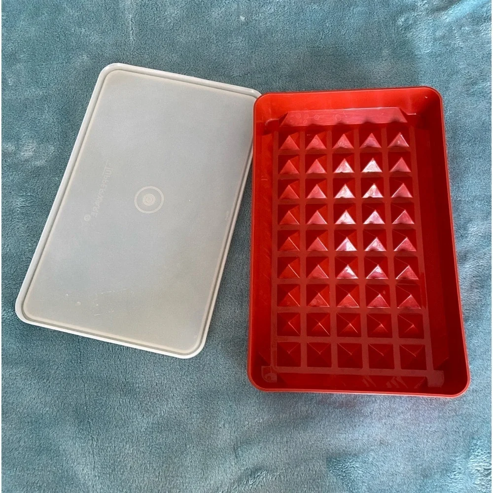 Tupperware Deli Meat Keeper Storage Vintage Orange With White Lid